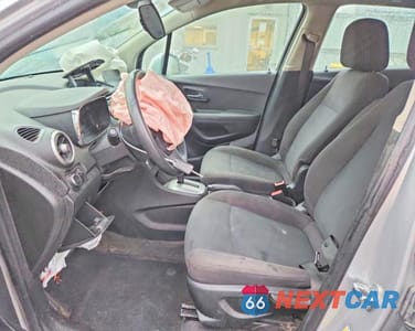 Zdjęcie 7 z 13 samochodu: 2015 CHEVROLET TRAX LS VIN:KL7CJKSB2FB096874 - miniatura