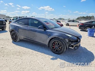 Czwarte zdjęcie samochodu z boku: 2021 TESLA MODEL Y VIN:5YJYGDEF7MF211786 - miniatura