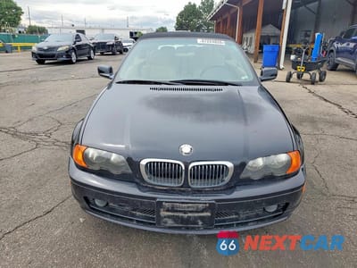 Piąte zdjęcie samochodu w środku: 2001 BMW 325 CI VIN:WBABS33421JY41989 - miniatura