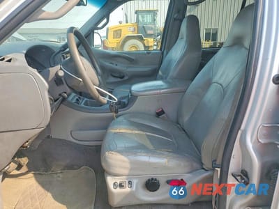 Zdjęcie 7 z 13 samochodu: 2002 FORD EXPEDITION XLT VIN:1FMFU16L22LA84616 - miniatura