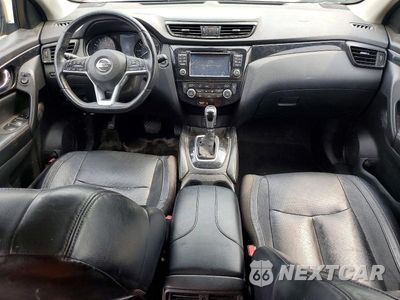 Zdjęcie 8 z 13 samochodu: 2017 NISSAN ROGUE SPORT SL VIN:JN1BJ1CR7HW132903 - miniatura