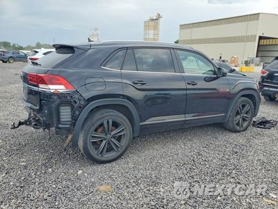 Trzecie zdjęcie samochodu z tyłu: 2021 VOLKSWAGEN ATLAS CROSS SPORT SE VIN:1V2ME2CA4MC205360 - miniatura