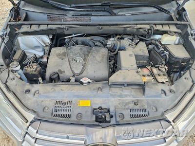 Zdjęcie 12 z 13 samochodu: 2018 TOYOTA HIGHLANDER XLE VIN:5TDKZRFH3JS548119 - miniatura