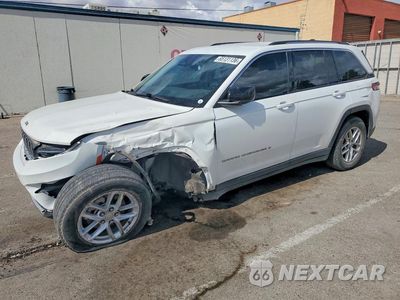 2023 JEEP GRAND CHEROKEE LAREDO 1C4RJHAG7PC562873 - główne zdjęcie licytacji z USA - miniatura