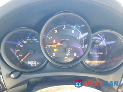 Zdjęcie 9 z 14 samochodu: 2020 PORSCHE MACAN VIN:WP1AA2A51LLB01976 - miniatura