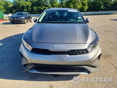 Piąte zdjęcie samochodu w środku: 2024 KIA FORTE LXS VIN:3KPF24AD1RE734678 - miniatura
