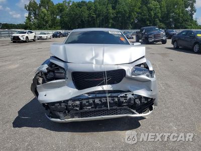 Piąte zdjęcie samochodu w środku: 2023 CHRYSLER 300 S VIN:2C3CCABG2PH624395 - miniatura