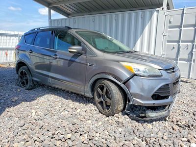 Czwarte zdjęcie samochodu z boku: 2014 FORD ESCAPE TITANIUM VIN:1FMCU0JX9EUA28131 - miniatura