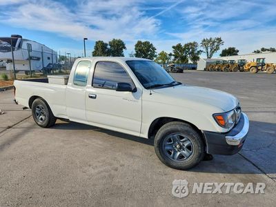Czwarte zdjęcie samochodu z boku: 1998 TOYOTA TACOMA BASE VIN:4TAVL52N1WZ092786 - miniatura