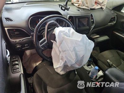 Zdjęcie 8 z 13 samochodu: 2020 JEEP CHEROKEE LATITUDE VIN:1C4PJLCB6LD571547 - miniatura
