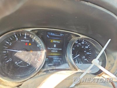 Zdjęcie 9 z 13 samochodu: 2015 NISSAN ROGUE SL VIN:5N1AT2MVXFC794277 - miniatura