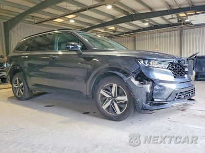 Czwarte zdjęcie samochodu z boku: 2023 KIA SORENTO S VIN:5XYRL4LC0PG191709 - miniatura