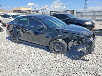 Czwarte zdjęcie samochodu z boku: 2014 NISSAN ALTIMA 2.5 S VIN:1N4AL3AP7EN248187 - miniatura
