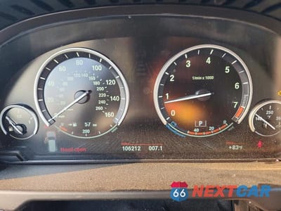Zdjęcie 9 z 13 samochodu: 2015 BMW X5 XDRIVE50I VIN:5UXKR6C57F0J76429 - miniatura