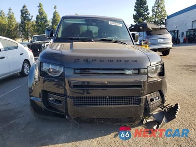 Piąte zdjęcie samochodu w środku: 2024 LAND ROVER DEFENDER 110 X-DYNAMIC SE VIN:SALE27EU3R2264134 - miniatura