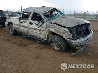 Czwarte zdjęcie samochodu z boku: 2004 CHEVROLET SILVERADO K2500 HEAVY DUTY VIN:1GCHK23234F260708 - miniatura