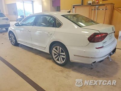 Drugie zdjęcie samochodu z przodu: 2017 VOLKSWAGEN PASSAT SEL PREMIUM VIN:1VWCT7A33HC071500 - miniatura