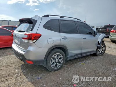 Trzecie zdjęcie samochodu z tyłu: 2019 SUBARU FORESTER PREMIUM VIN:JF2SKAEC7KH450715 - miniatura