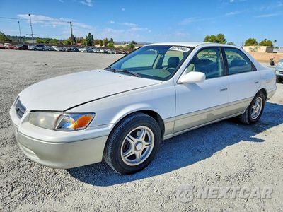 2000 TOYOTA CAMRY LE JT2BG22K2Y0418885 - główne zdjęcie licytacji z USA - miniatura