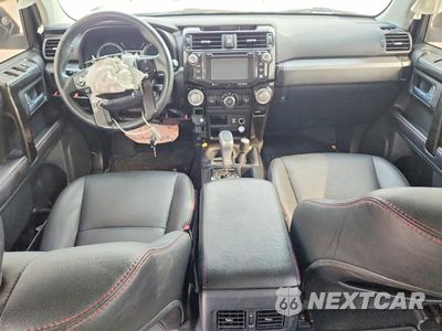 Zdjęcie 8 z 14 samochodu: 2018 TOYOTA 4RUNNER TRD OFF-ROAD PREMIUM VIN:JTEBU5JR5J5602822 - miniatura