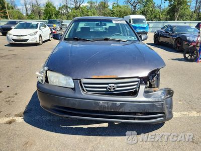Piąte zdjęcie samochodu w środku: 2000 TOYOTA CAMRY LE VIN:JT2BG22K9Y0445419 - miniatura