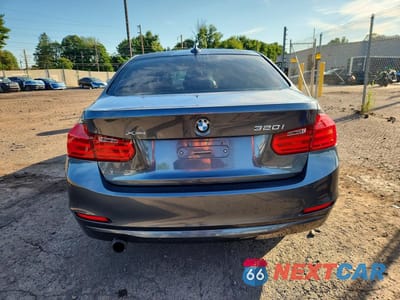 Zdjęcie 6 z 13 samochodu: 2014 BMW 320 VIN:WBA3C3G55ENR25212 - miniatura