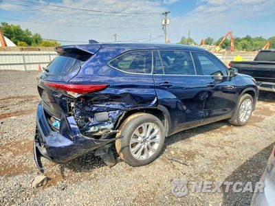 Trzecie zdjęcie samochodu z tyłu: 2022 TOYOTA HIGHLANDER LIMITED VIN:5TDDZRBH4NS206425 - miniatura