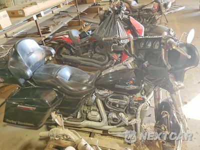 2022 HARLEY-DAVIDSON FLHX 1HD1KBC19NB636599 - główne zdjęcie licytacji z USA - miniatura