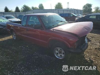 Czwarte zdjęcie samochodu z boku: 2003 CHEVROLET S TRUCK S10 VIN:1GCCS19X738234185 - miniatura