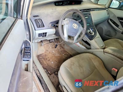 Zdjęcie 8 z 12 samochodu: 2010 TOYOTA PRIUS II VIN:JTDKN3DU3A0100698 - miniatura