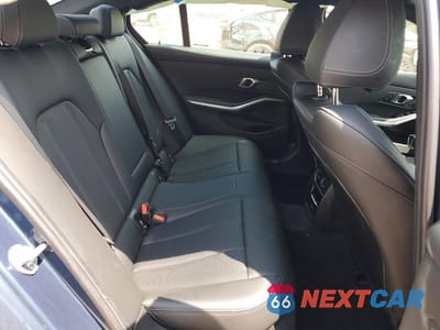 Zdjęcie 10 z 12 samochodu: 2025 BMW 330I VIN:3MW69CW00S8F50782 - miniatura