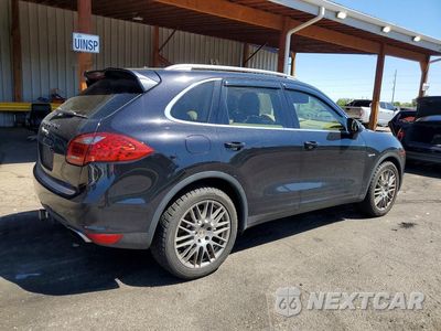 Trzecie zdjęcie samochodu z tyłu: 2012 PORSCHE CAYENNE S HYBRID VIN:WP1AE2A24CLA93785 - miniatura