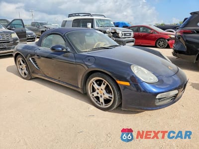 Czwarte zdjęcie samochodu z boku: 2006 PORSCHE BOXSTER VIN:WP0CA29806U713223 - miniatura