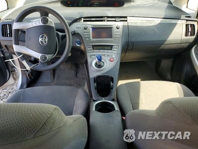 Zdjęcie 8 z 12 samochodu: 2013 TOYOTA PRIUS PLUG-IN HYBRID BASE VIN:JTDKN3DP6D3048139 - miniatura