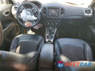 Zdjęcie 8 z 13 samochodu: 2017 JEEP COMPASS LATITUDE VIN:3C4NJDBB5HT672157 - miniatura