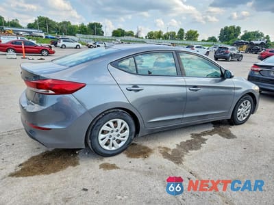 Trzecie zdjęcie samochodu z tyłu: 2017 HYUNDAI ELANTRA SE VIN:KMHD74LF6HU071966 - miniatura
