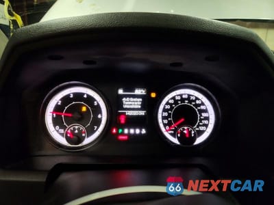 Zdjęcie 9 z 12 samochodu: 2016 RAM 2500 ST VIN:3C6UR5CJ1GG125630 - miniatura