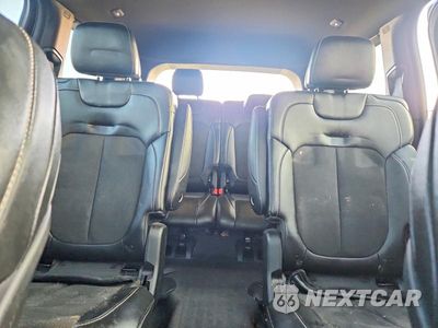 Zdjęcie 10 z 13 samochodu: 2023 JEEP GRAND CHEROKEE L LAREDO VIN:1C4RJKAG1P8740177 - miniatura