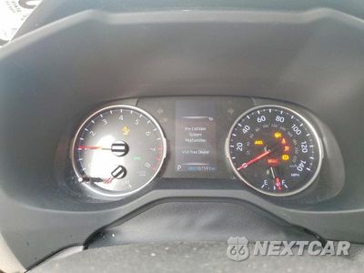Zdjęcie 9 z 13 samochodu: 2019 TOYOTA RAV4 XLE VIN:JTMW1RFV8KJ012621 - miniatura