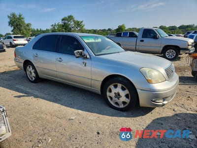 Czwarte zdjęcie samochodu z boku: 2003 LEXUS LS 430 VIN:JTHBN30F930095113 - miniatura