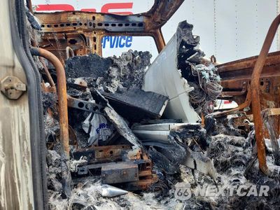 Zdjęcie 7 z 12 samochodu: 2020 VOLVO VNL SEMI TRUCK VIN:4V4NC9EH3LN252059 - miniatura