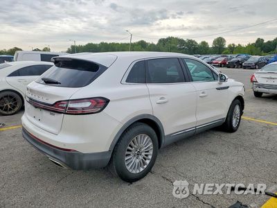 Trzecie zdjęcie samochodu z tyłu: 2019 LINCOLN NAUTILUS VIN:2LMPJ6J97KBL42574 - miniatura
