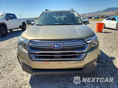 Piąte zdjęcie samochodu w środku: 2025 SUBARU FORESTER PREMIUM VIN:JF2SLDDC5SH432214 - miniatura