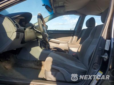 Zdjęcie 7 z 12 samochodu: 2006 HONDA ACCORD LX VIN:1HGCM56446A159438 - miniatura