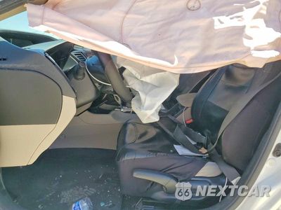 Zdjęcie 7 z 12 samochodu: 2015 HONDA CIVIC LX VIN:2HGFB2F55FH512023 - miniatura