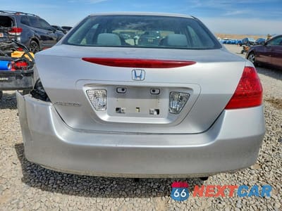 Zdjęcie 6 z 12 samochodu: 2006 HONDA ACCORD LX VIN:1HGCM56446A070355 - miniatura