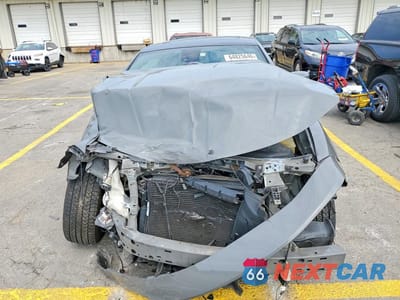 Piąte zdjęcie samochodu w środku: 2018 DODGE CHARGER GT VIN:2C3CDXJG0JH190017 - miniatura
