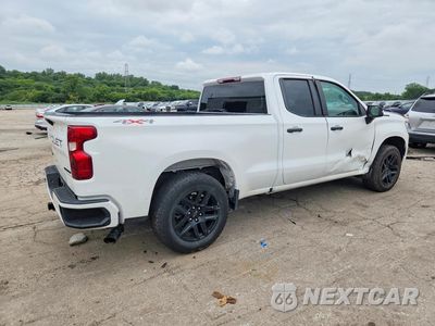 Trzecie zdjęcie samochodu z tyłu: 2023 CHEVROLET SILVERADO K1500 CUSTOM VIN:1GCRDBEK5PZ335648 - miniatura