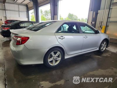 Trzecie zdjęcie samochodu z tyłu: 2013 TOYOTA CAMRY SE VIN:4T1BF1FK5DU270244 - miniatura