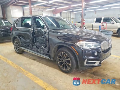 Czwarte zdjęcie samochodu z boku: 2017 BMW X5 XDRIVE35I VIN:5UXKR0C33H0X80204 - miniatura